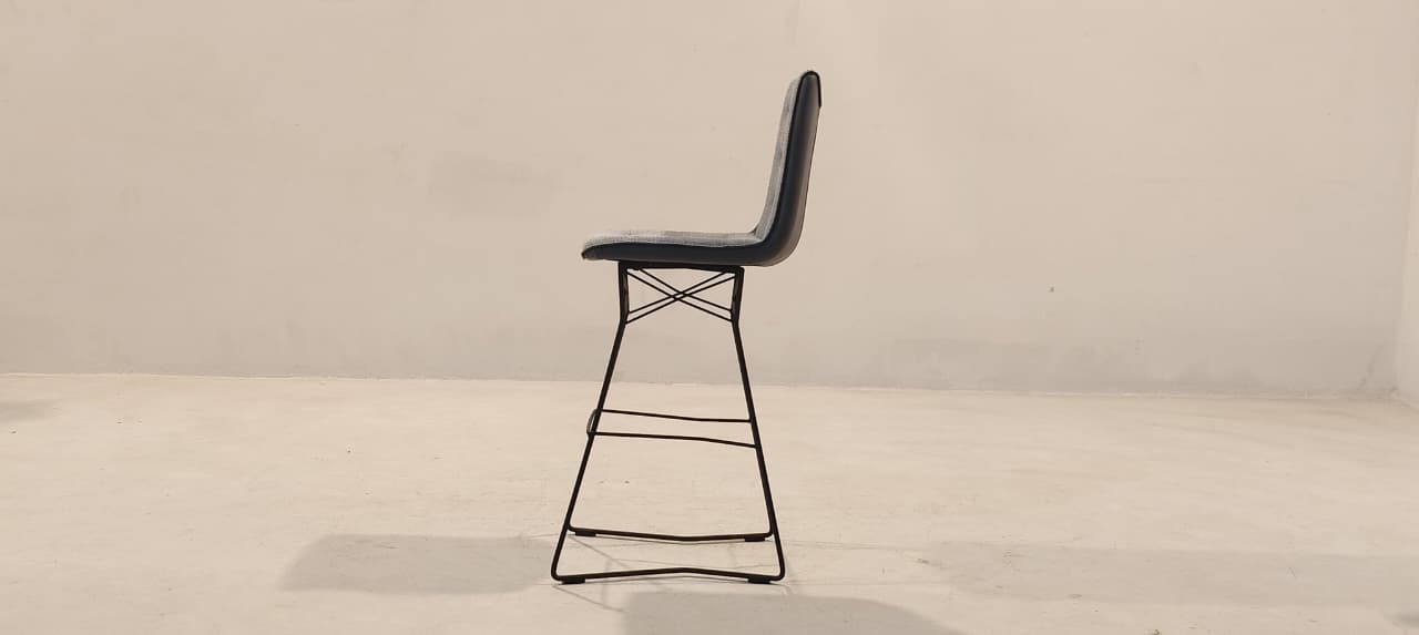 VD9945-B(30) - BAR CHAIR - BLR WH