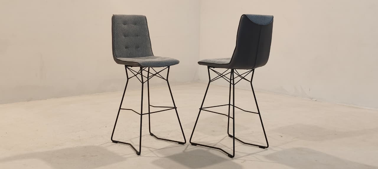 VD9945-B(30) - BAR CHAIR - BLR WH