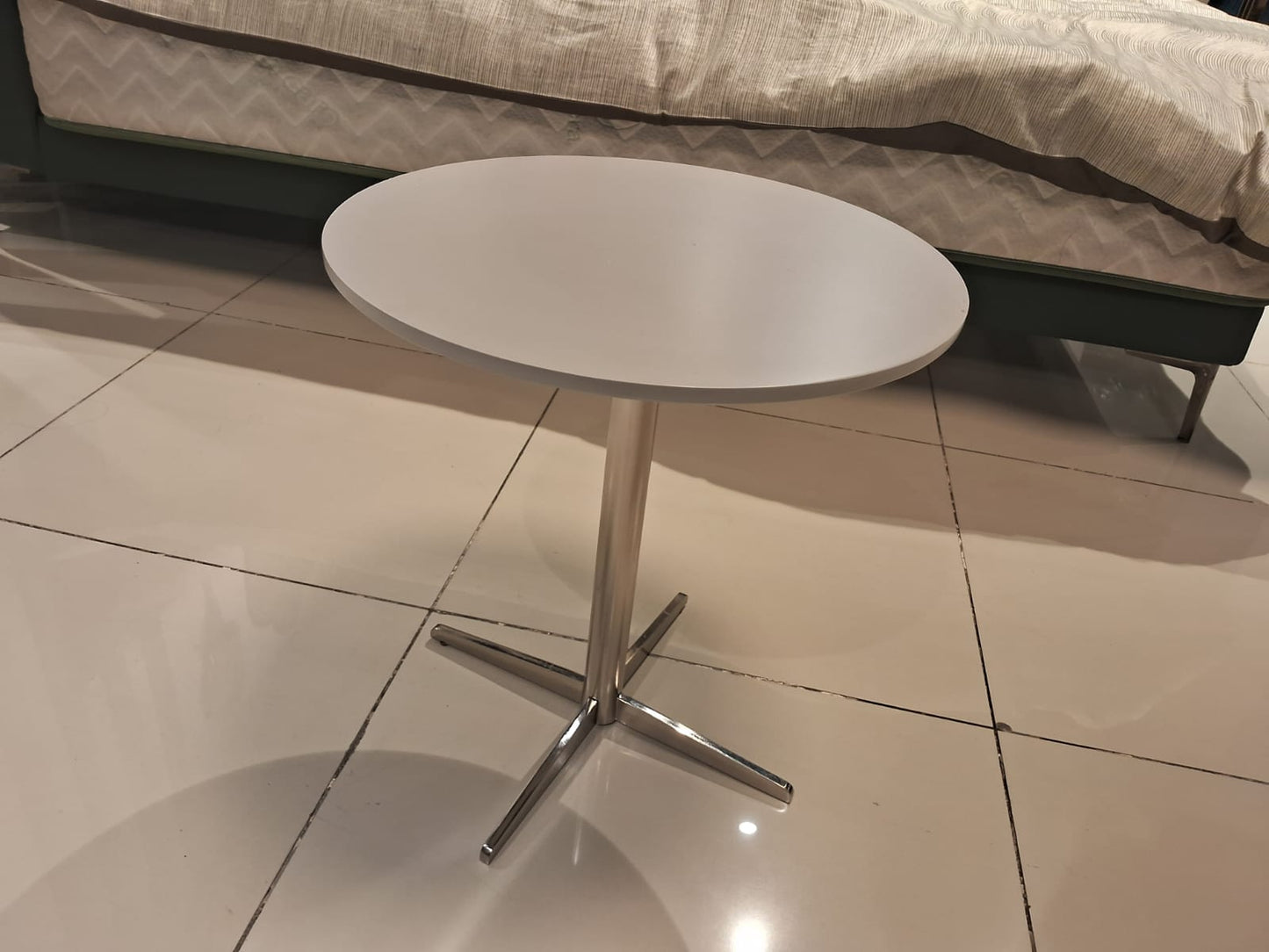 PT1026TB - END TABLE - BH