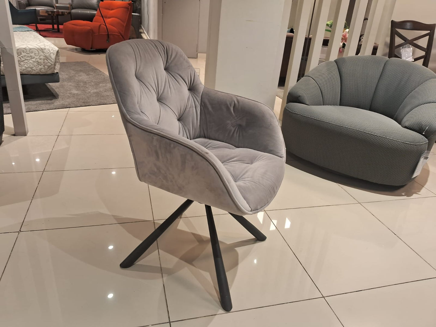 8120A(1) - DINING CHAIR - BH
