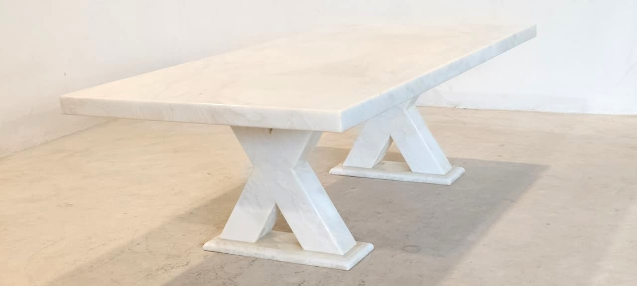 1022(4) - DINING TABLE - BLR WH