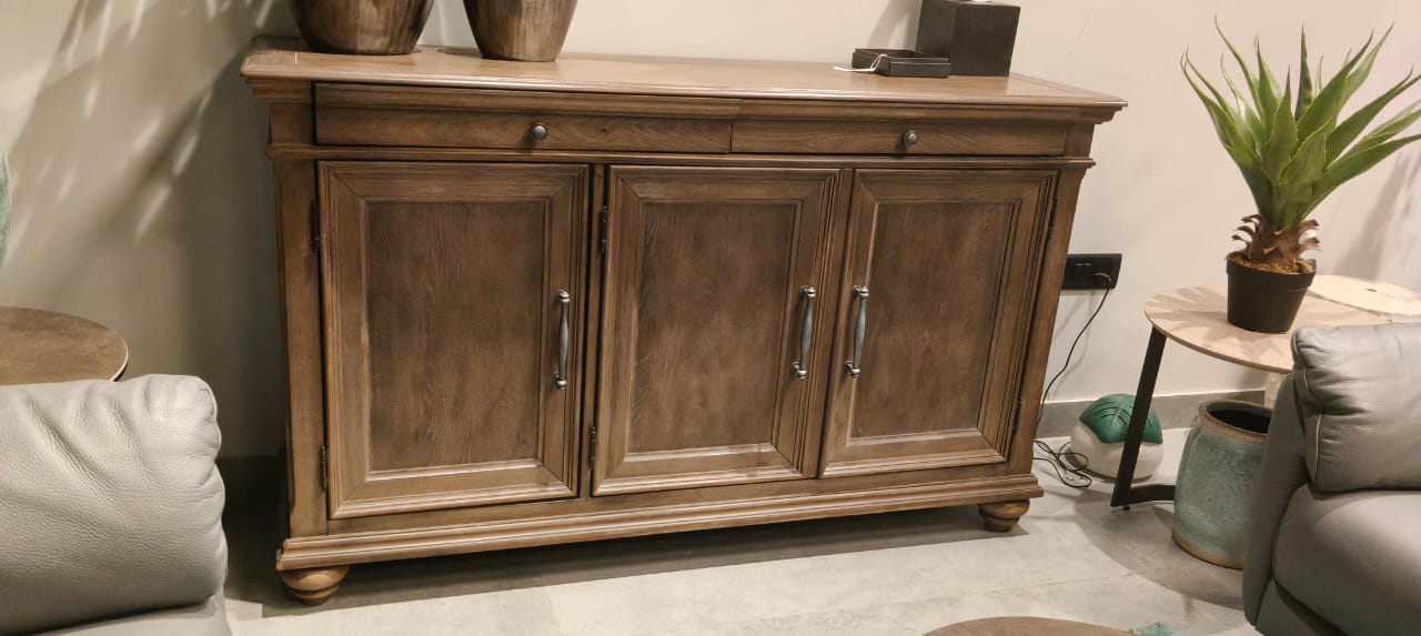 D776-60 - DINING SERVER - OUTLET
