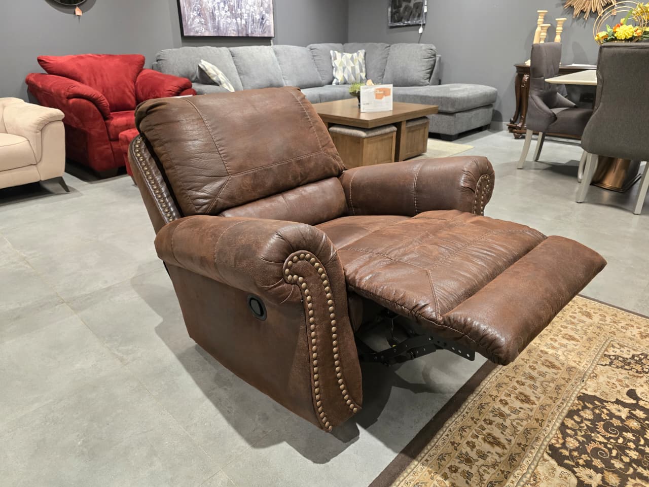 8000325 - 1 SEATER RECLINER(MANUAL) - OUTLET