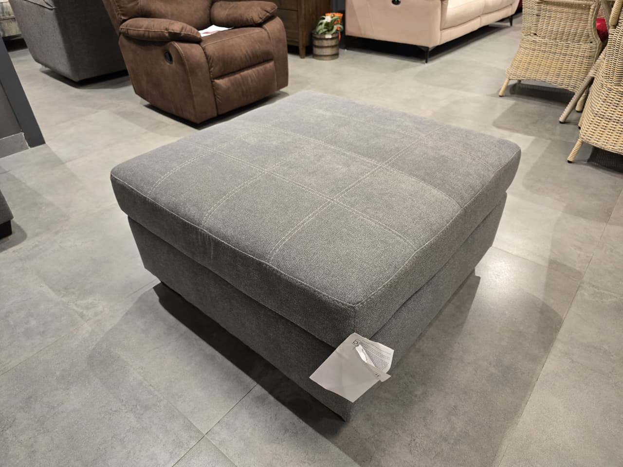 5530508 - OTTOMAN - OUTLET