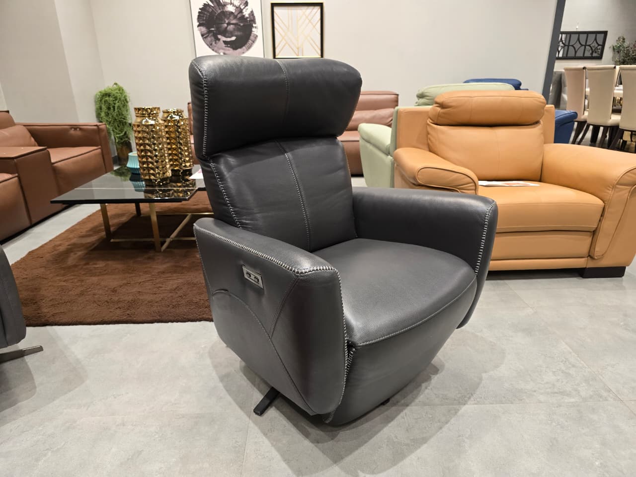 RS-B5030 - 1 SEATER RECLINER(ELECTRIC) - OUTLET