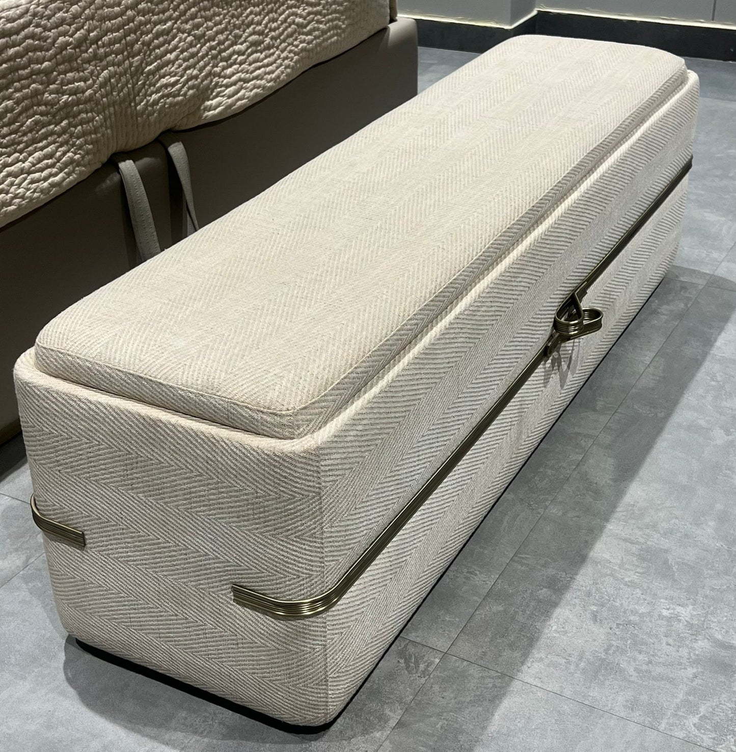 ESHA - OTTOMAN - HYD DASH(BESPOKE)
