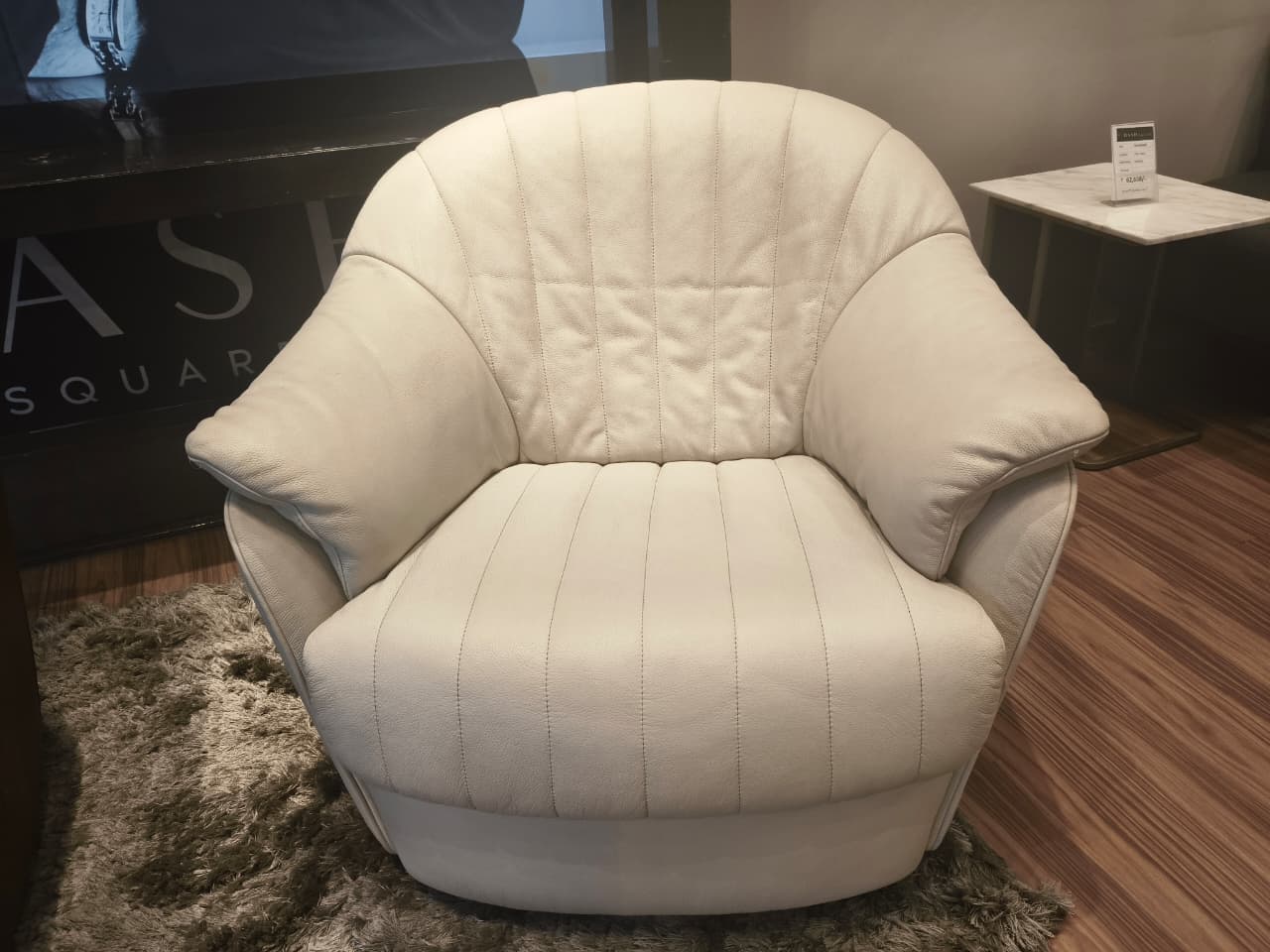 C163-A0D2(1) - SWIVEL CHAIR - BTM