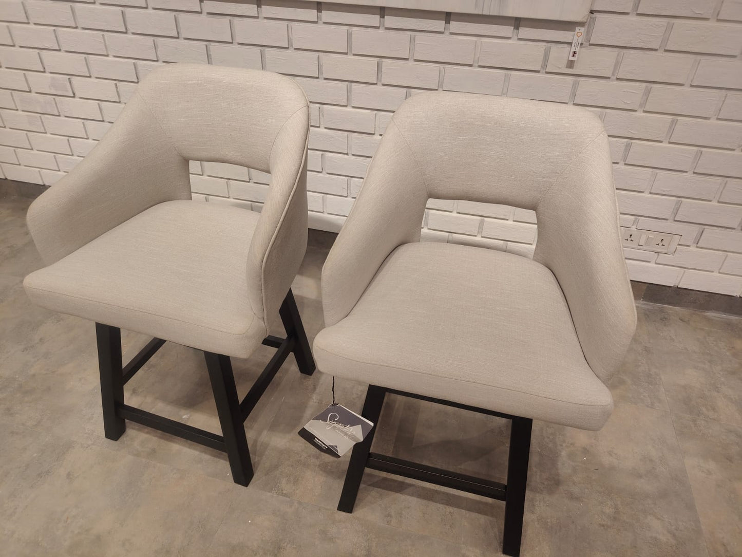 D380-724(2) - BARSTOOL - BSK