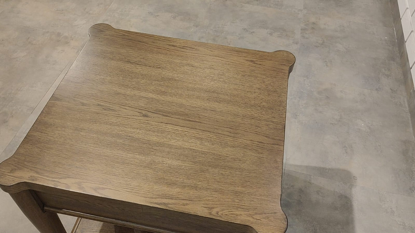 T769-3 - END TABLE - BSK