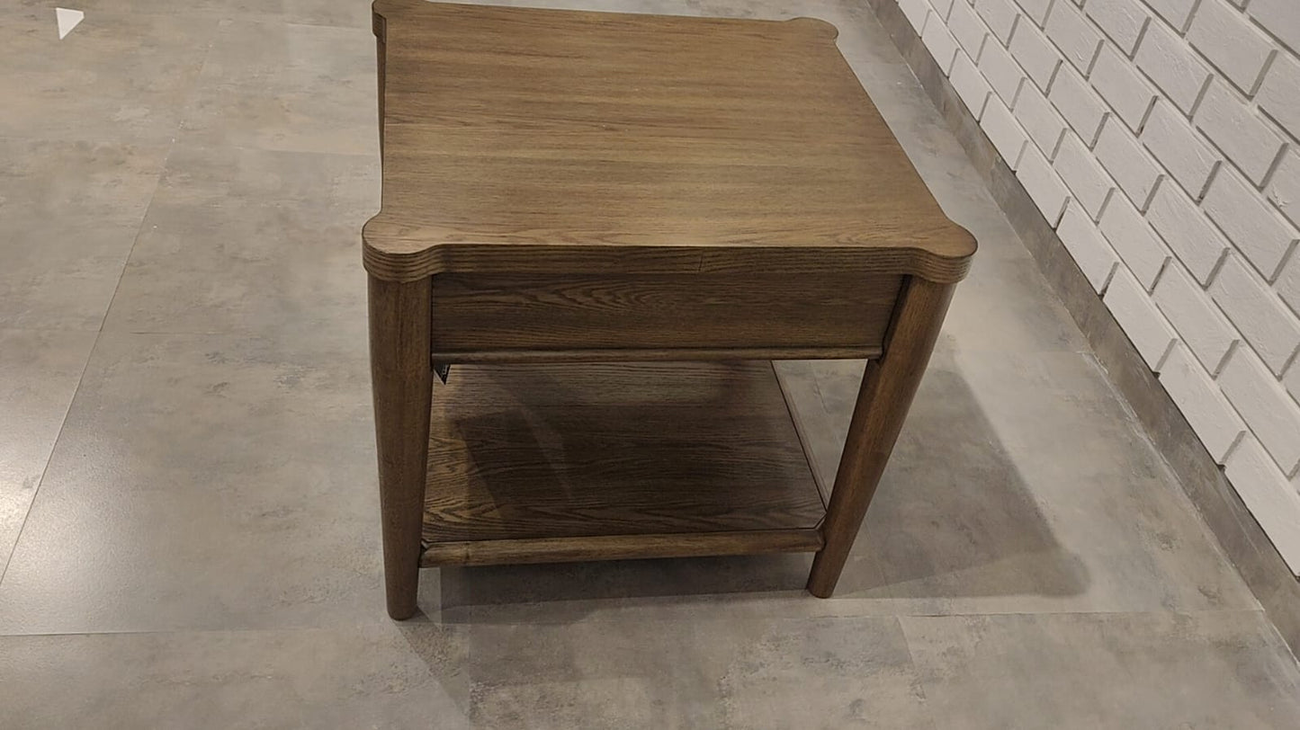 T769-3 - END TABLE - BSK