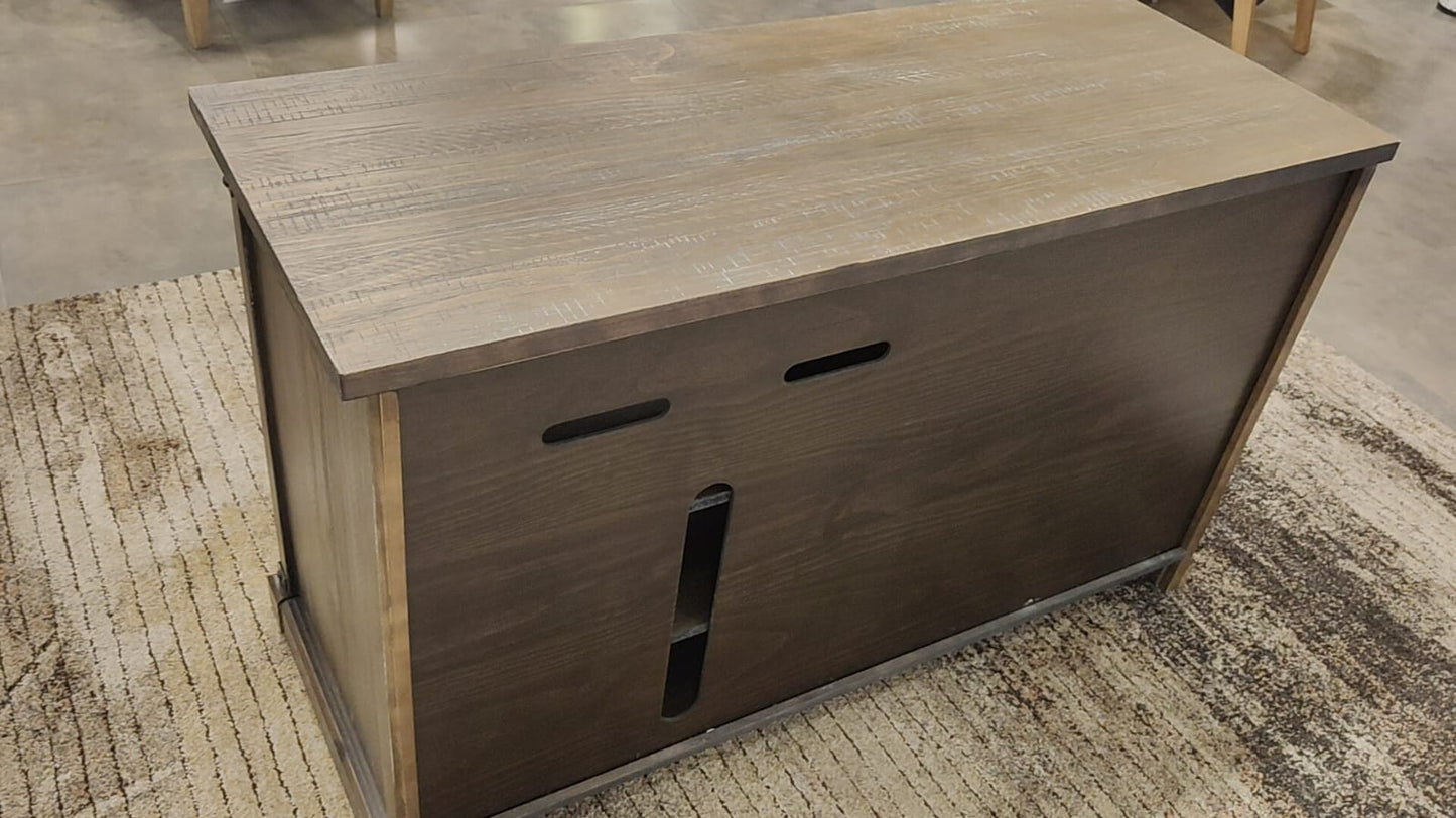 W556-28 - TV UNIT - BSK