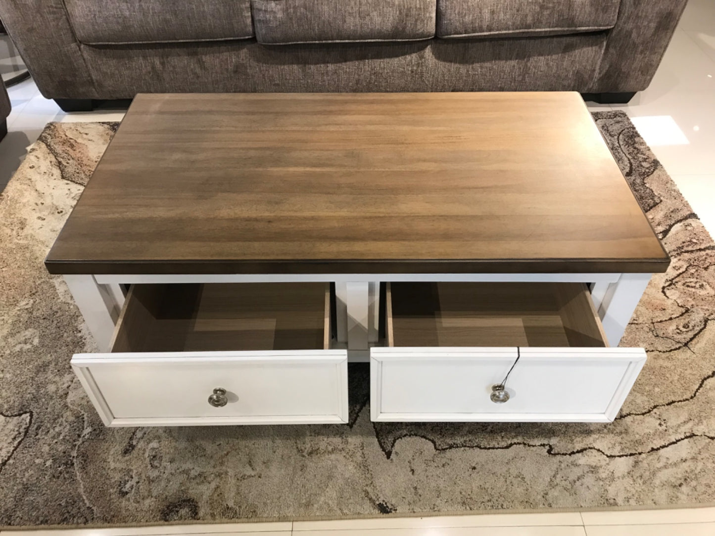 T5168-1 - CENTRE TABLE - BTM