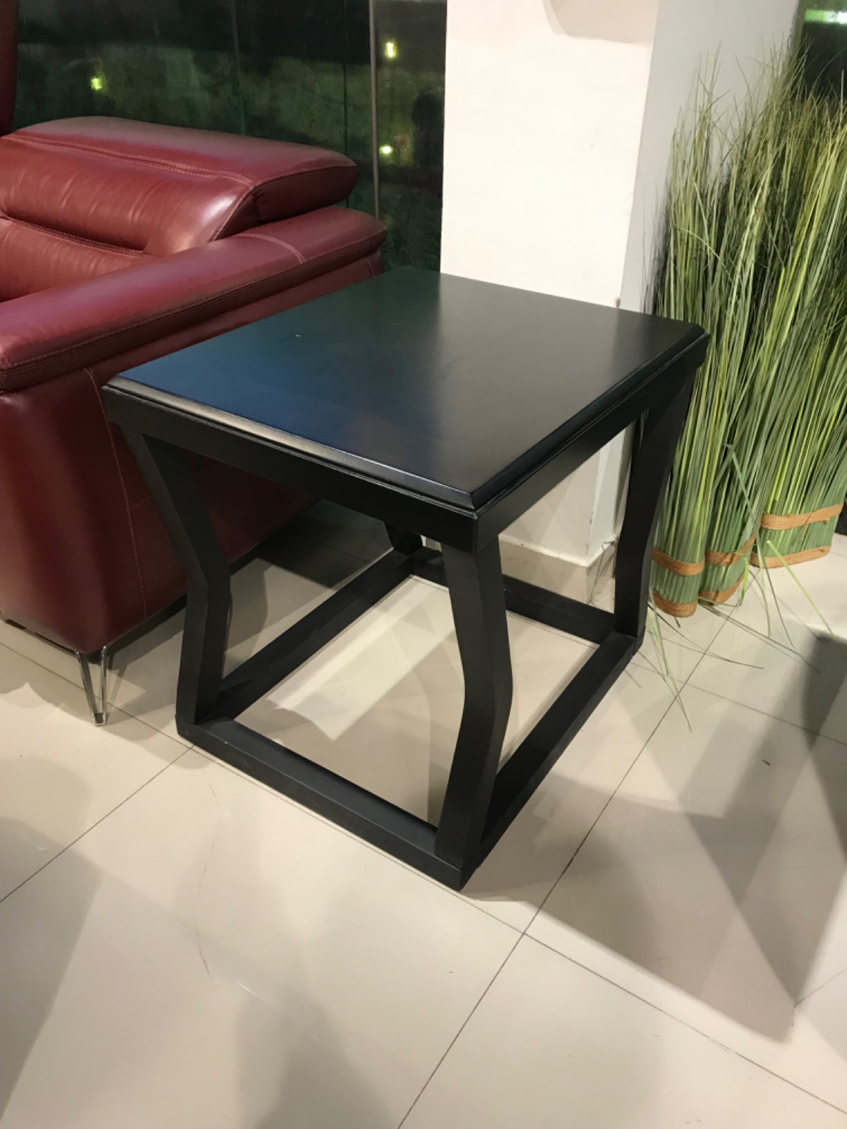 T592-3(2) - SIDE TABLE  - BTM