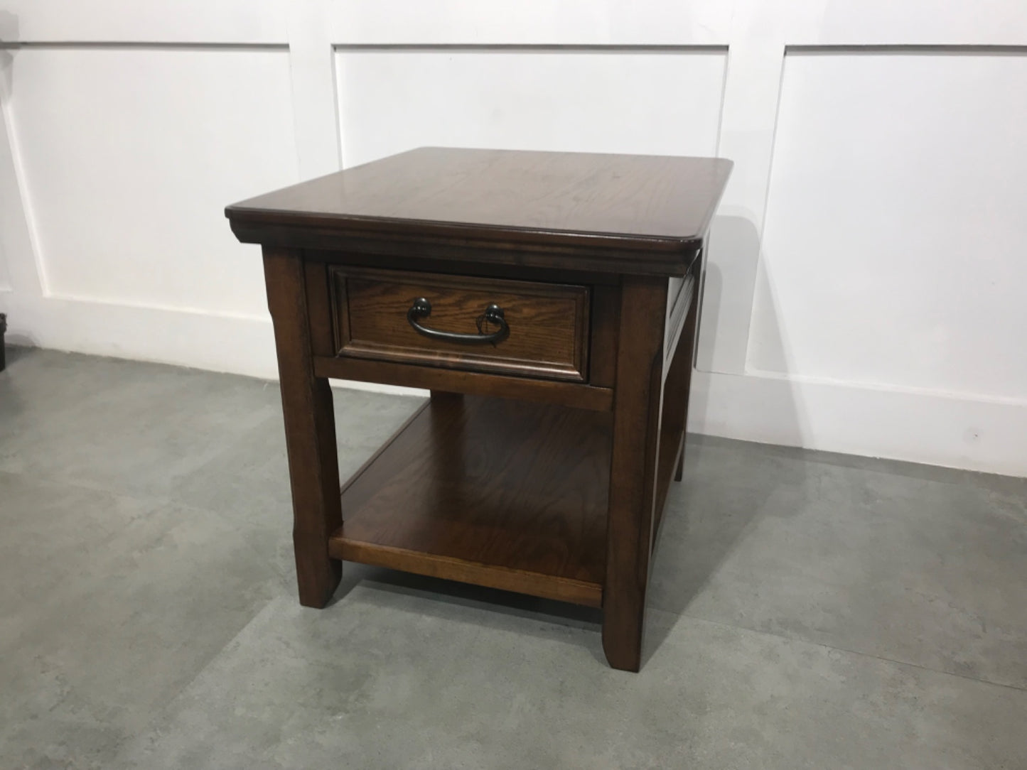 T478-3 - END TABLE - BTM