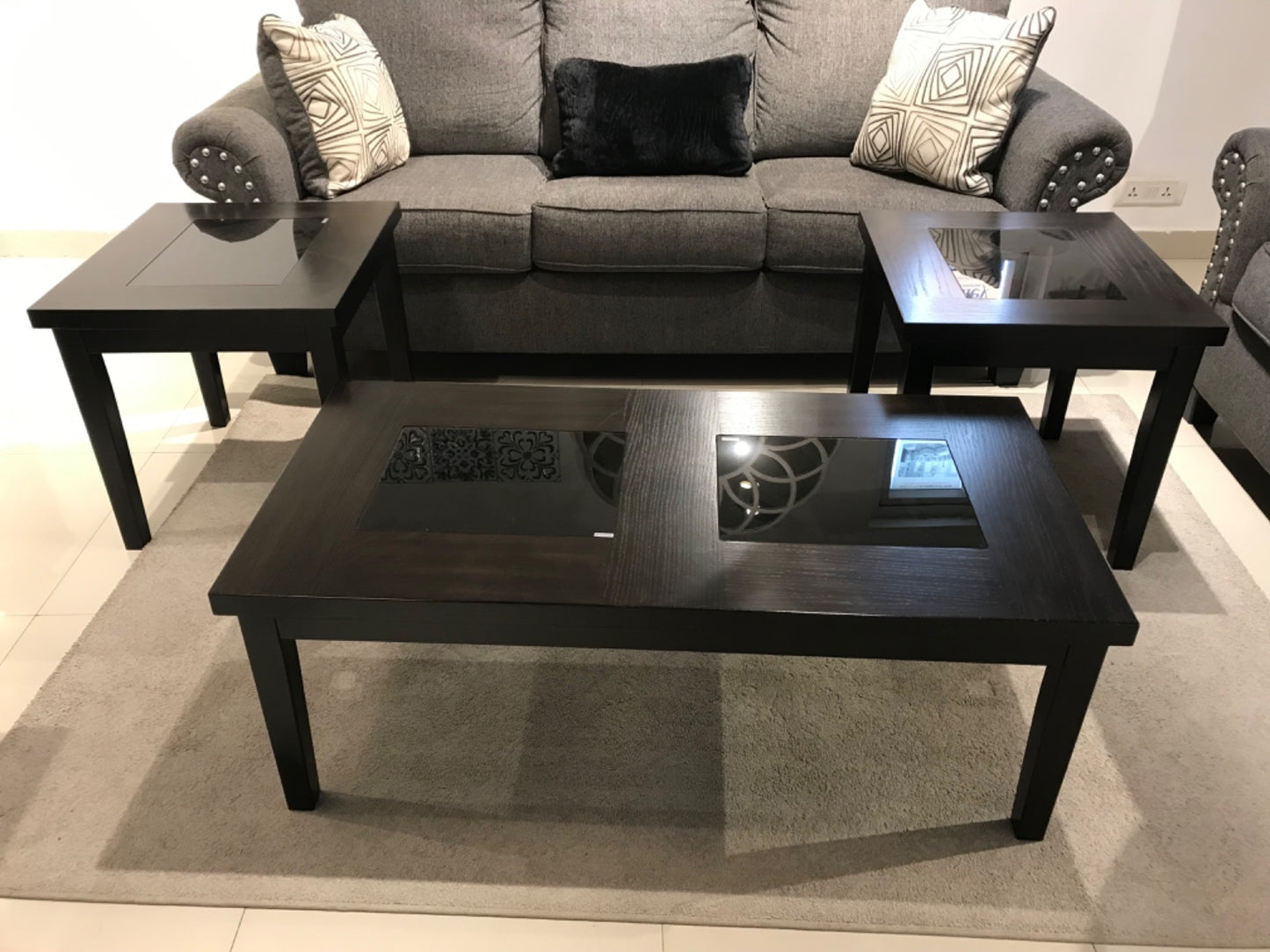 T281-13 - COFFEE+SIDE TABLE - BTM