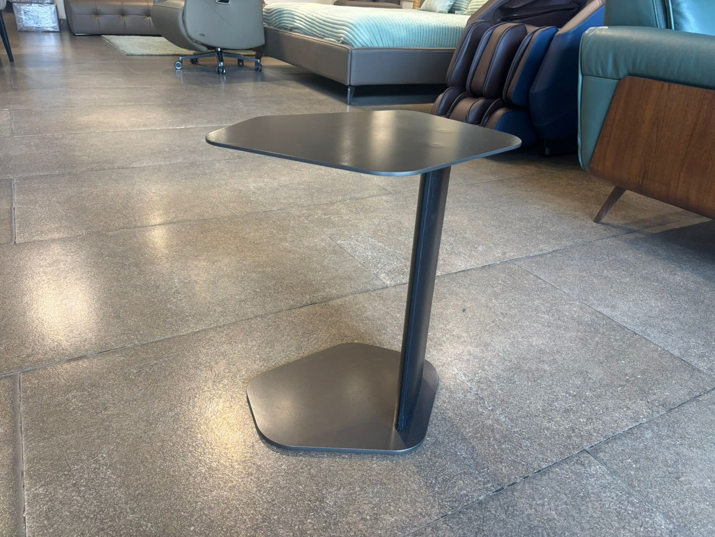 AJ2397BST - SIDE TABLE - WFD