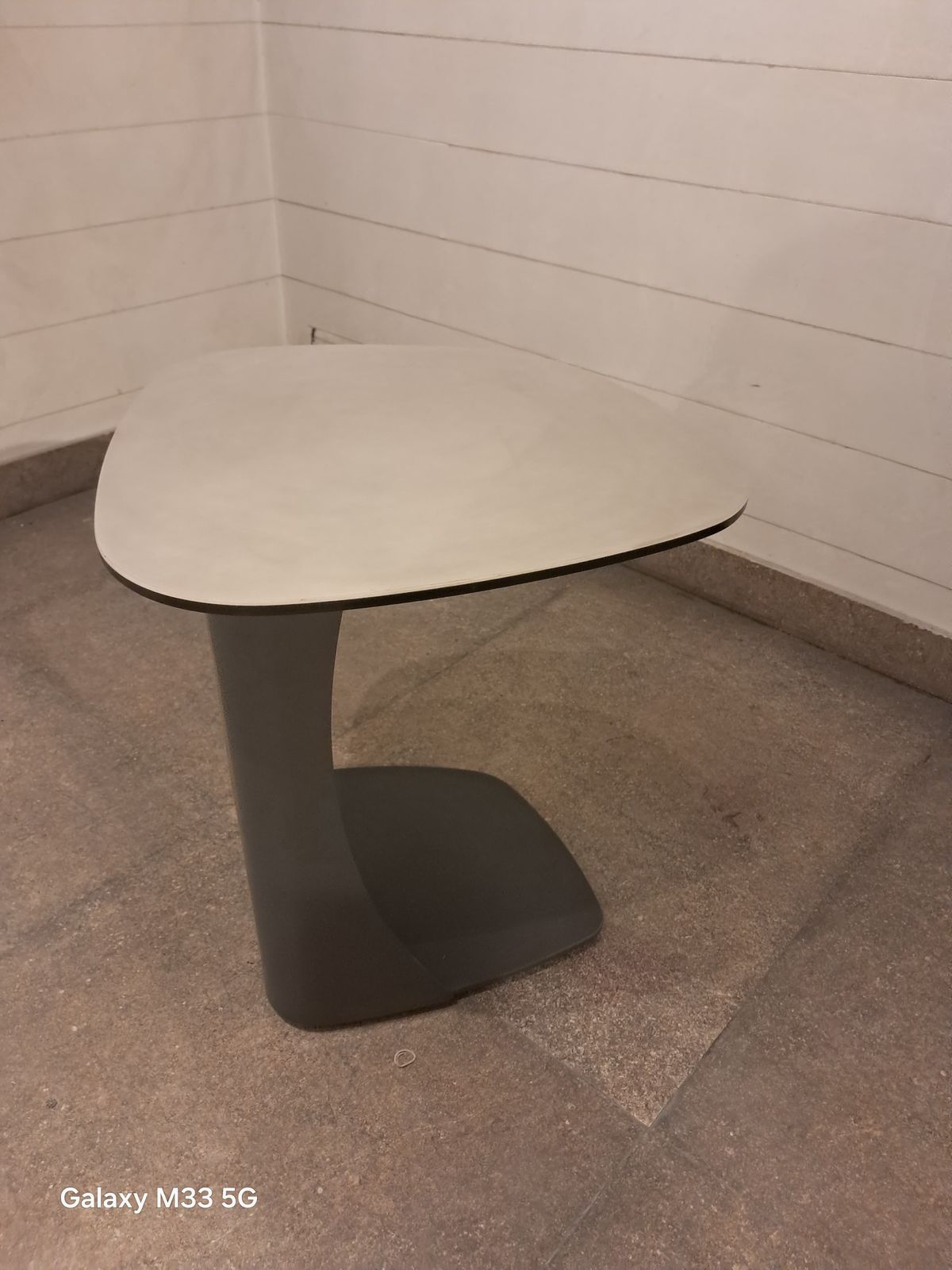 VC9699-G - SIDE TABLE - WFD