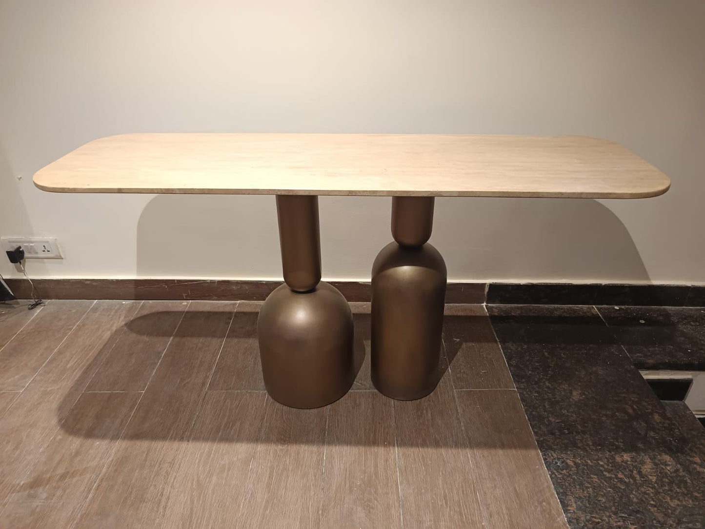 DT916 - CONSOLE TABLE - WFD