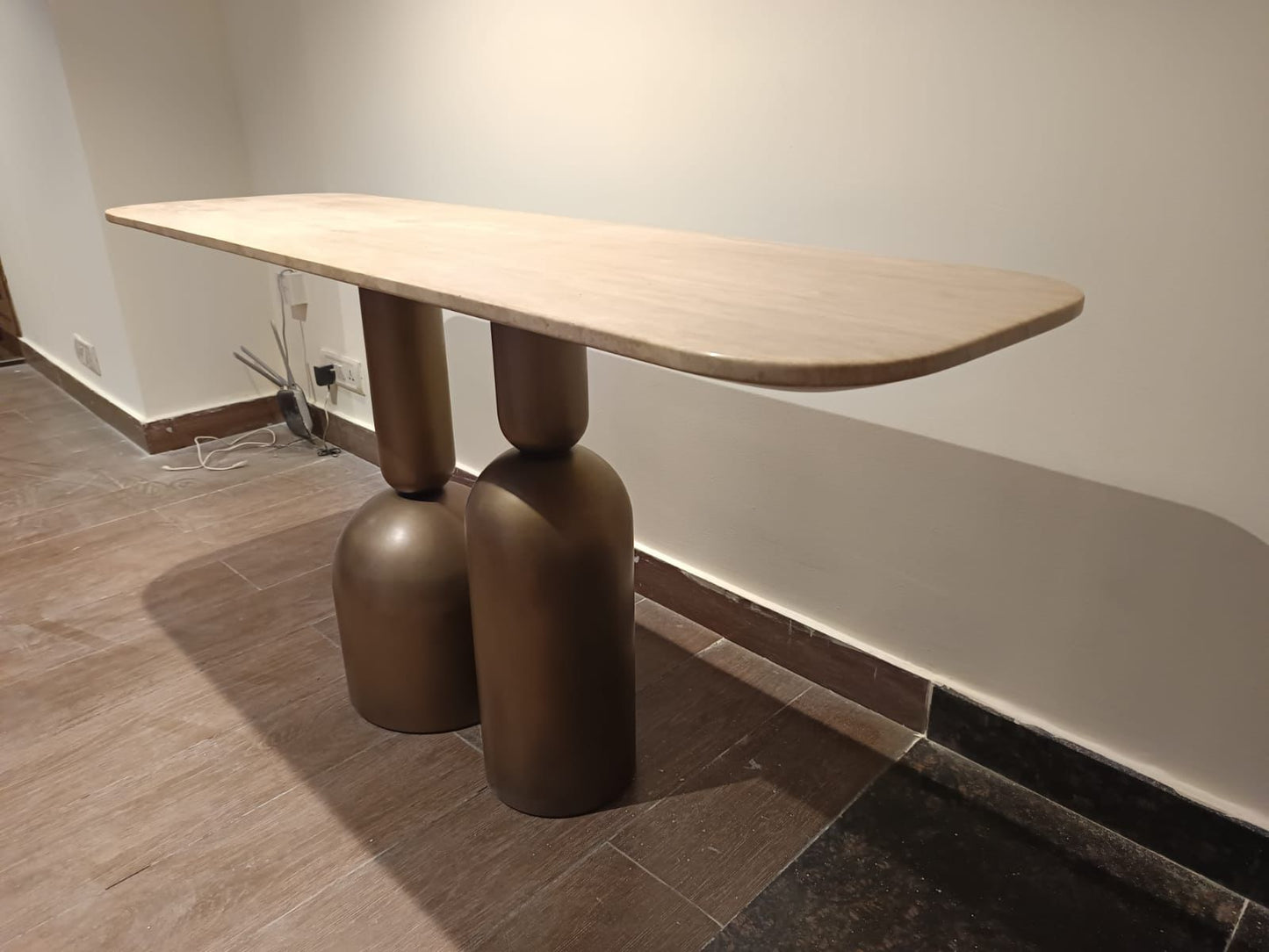DT916 - CONSOLE TABLE - WFD