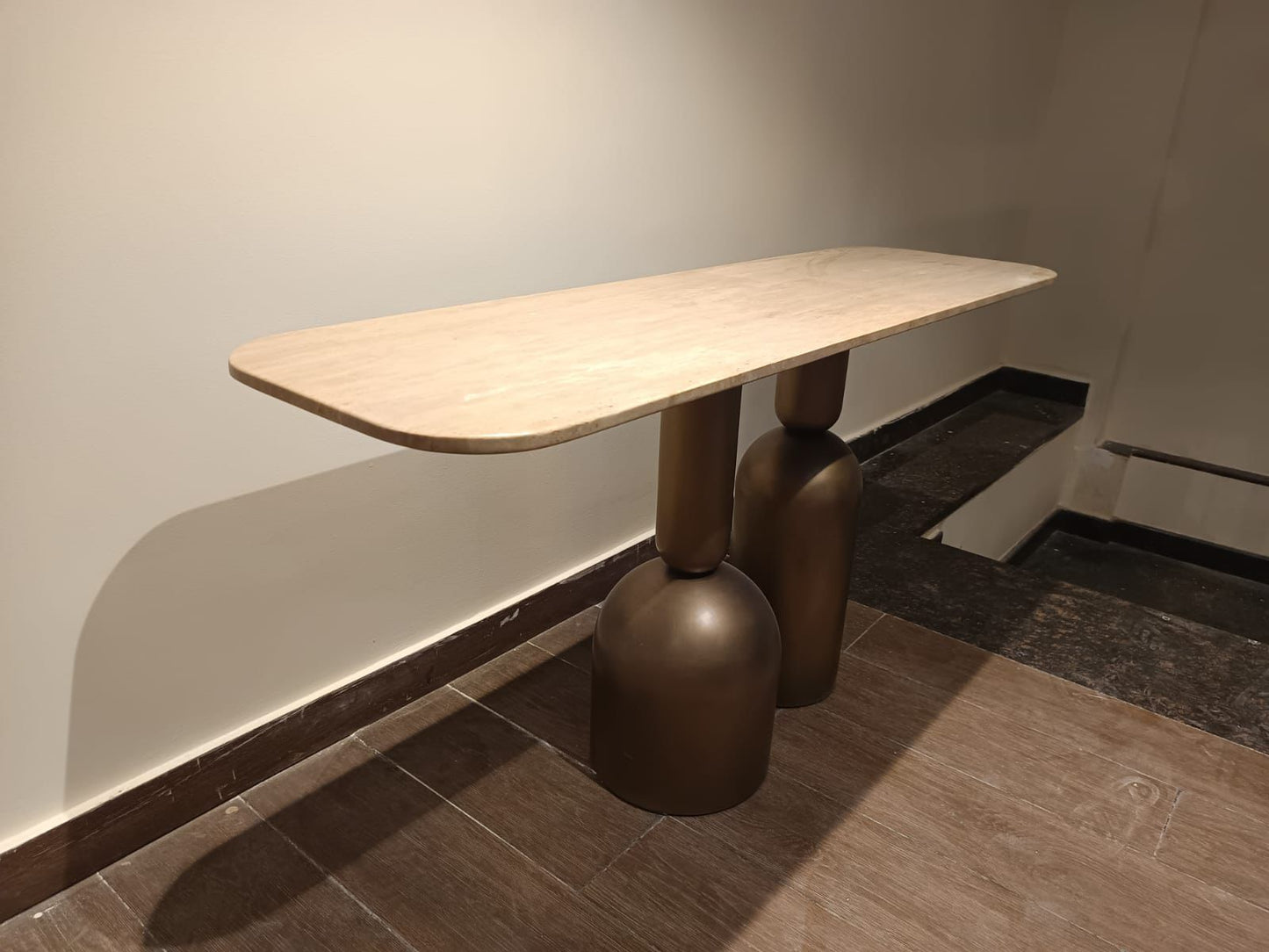 DT916 - CONSOLE TABLE - WFD