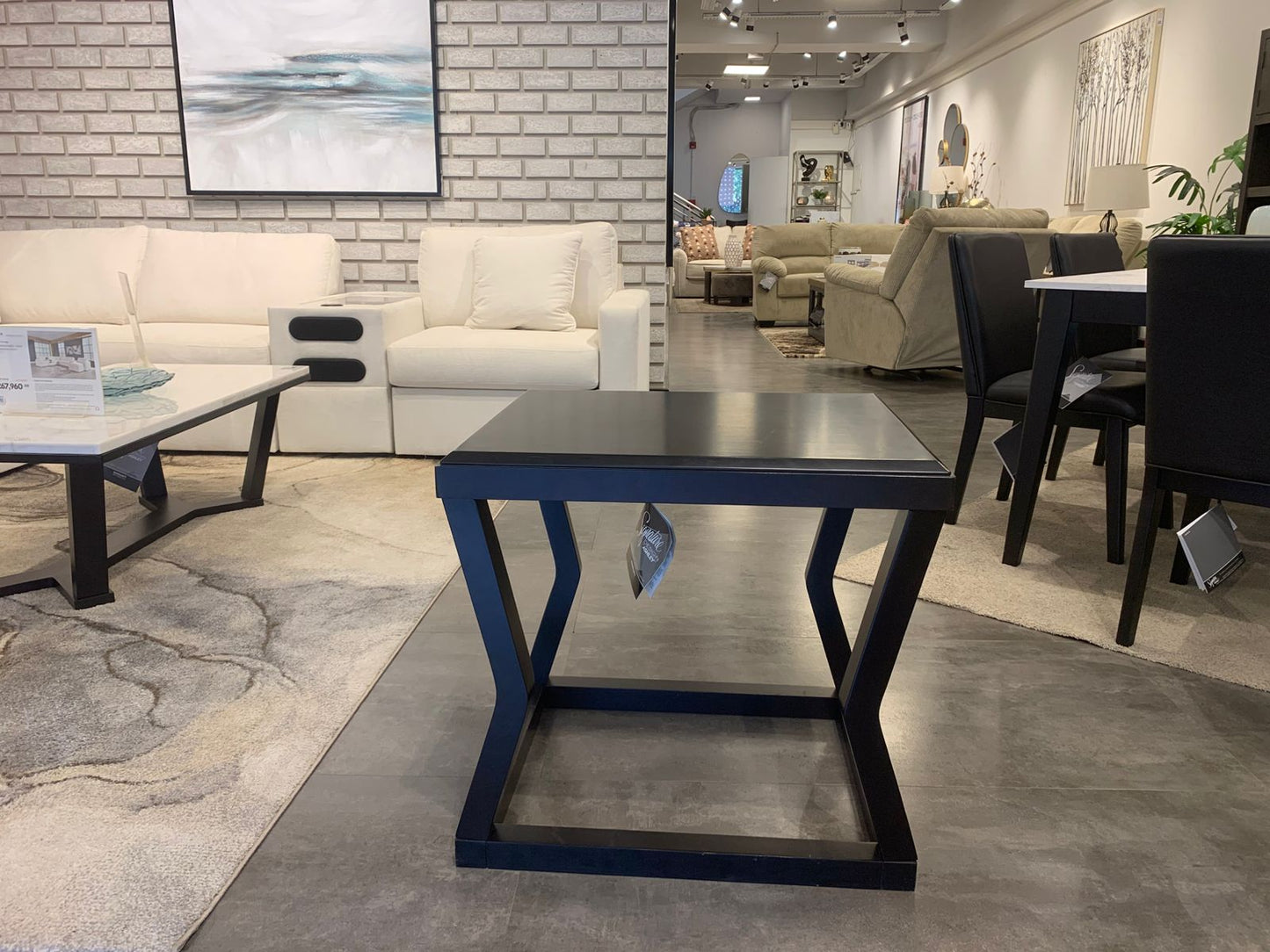 T592-3 - SIDE TABLE - MDP