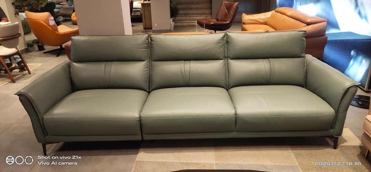 8180 - 4.5 SEATER - BH