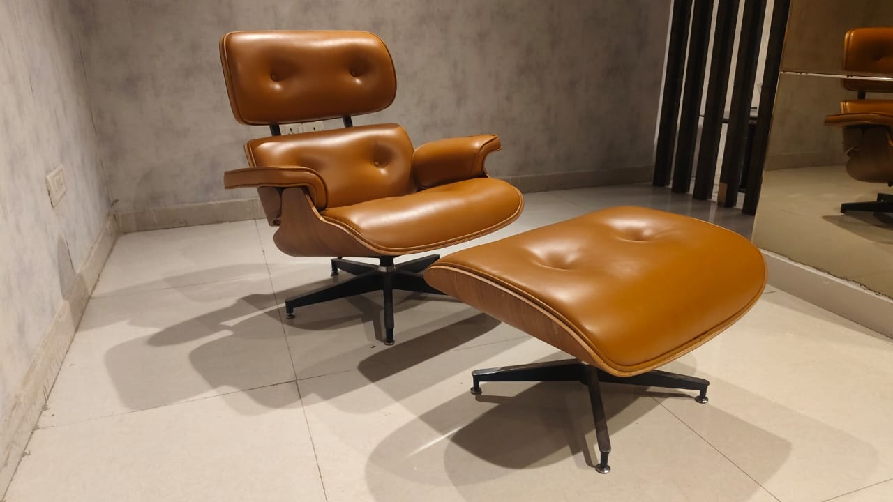 JF-MDA X01A - CHAIR+OTTOMAN - GB