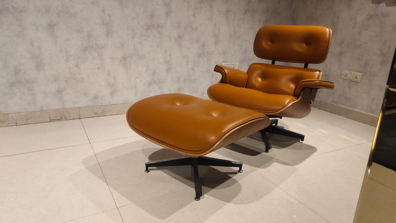 JF-MDA X01A - CHAIR+OTTOMAN - GB