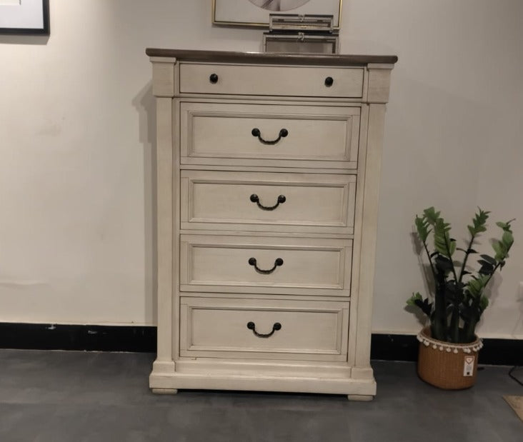 B647-146 - CHEST OF DRAWER - GB
