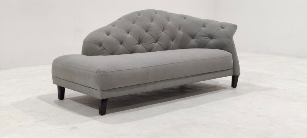 EX.007 - CHAISE - BLR WH