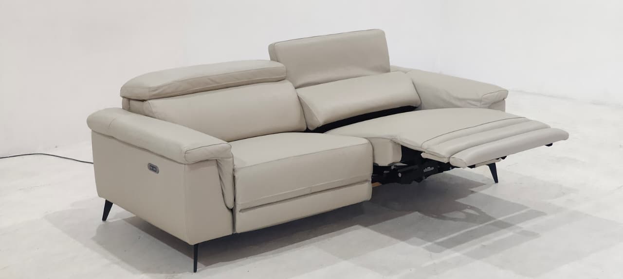 5319 - 3 SEATER RECLINER(ELECTRIC) - BLR WH