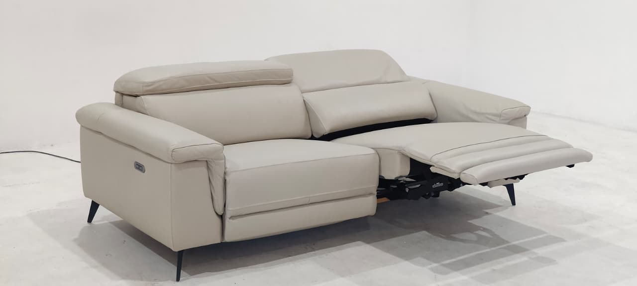 5319 - 3 SEATER RECLINER(ELECTRIC) - BLR WH