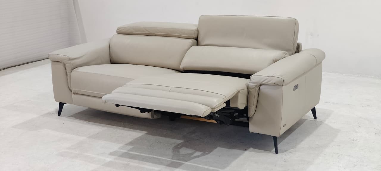 5319 - 3 SEATER RECLINER(ELECTRIC) - BLR WH