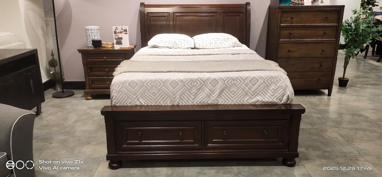B697-74W1/77W1/98W1 - QUEEN STORAGE BED - BH