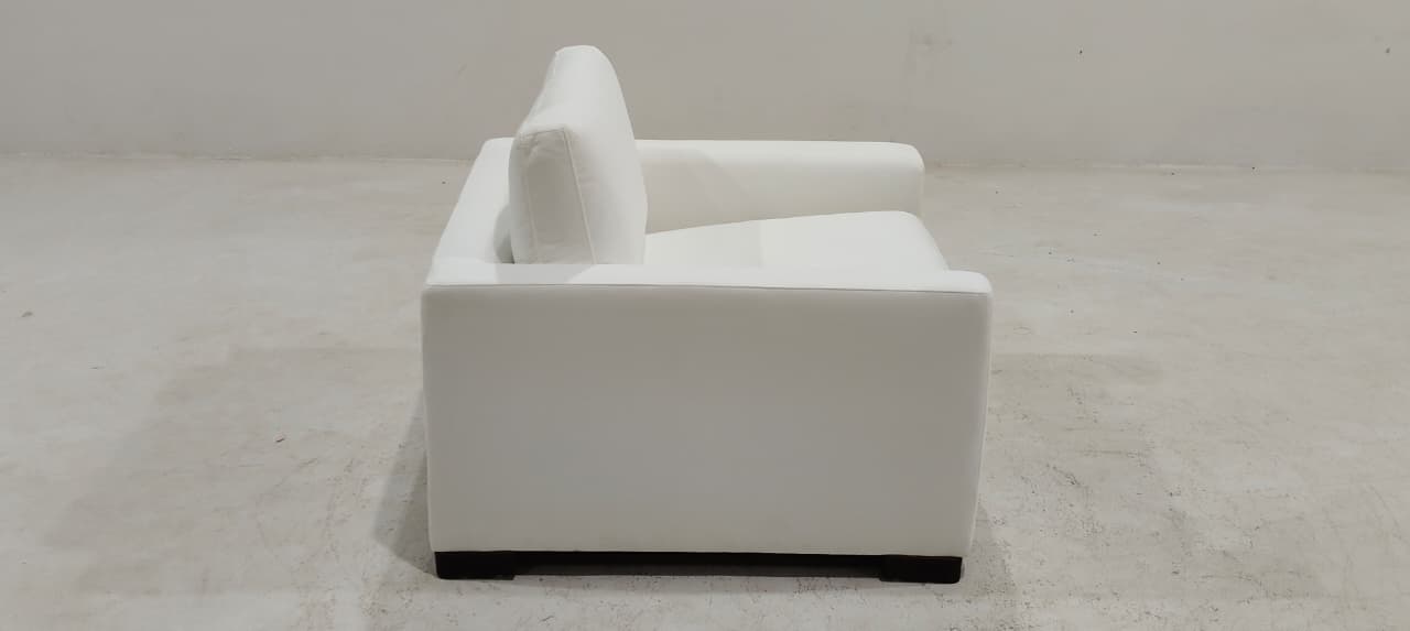 KF.1031(3) - 1 SEATER - BLR WH