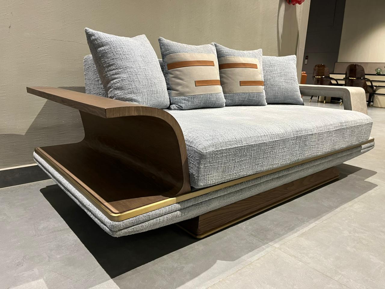 CARINA - 2.5 SEATER - HYD DASH(BESPOKE)