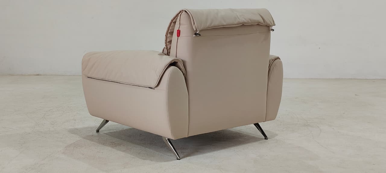 BY.760 - 1.5 SEATER - BLR WH