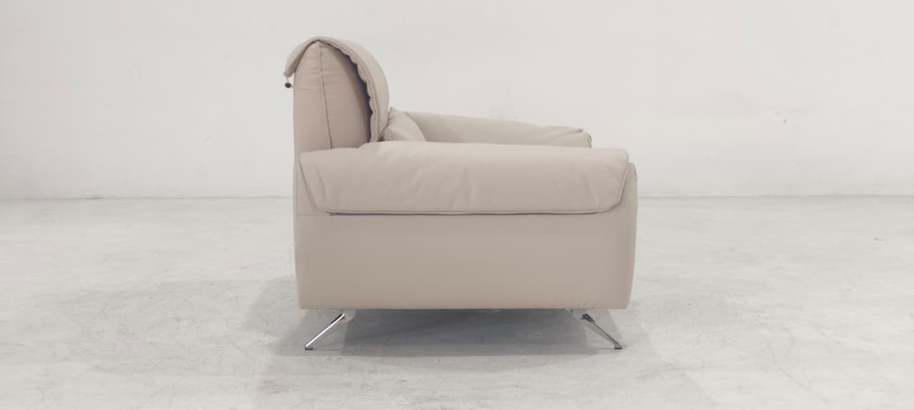 BY.760 - 1.5 SEATER - BLR WH