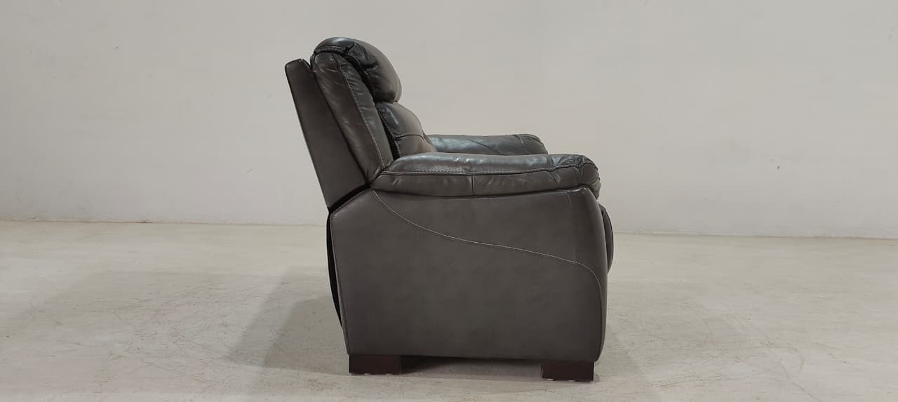 KM.1209 - 2 SEATER - BLR WH