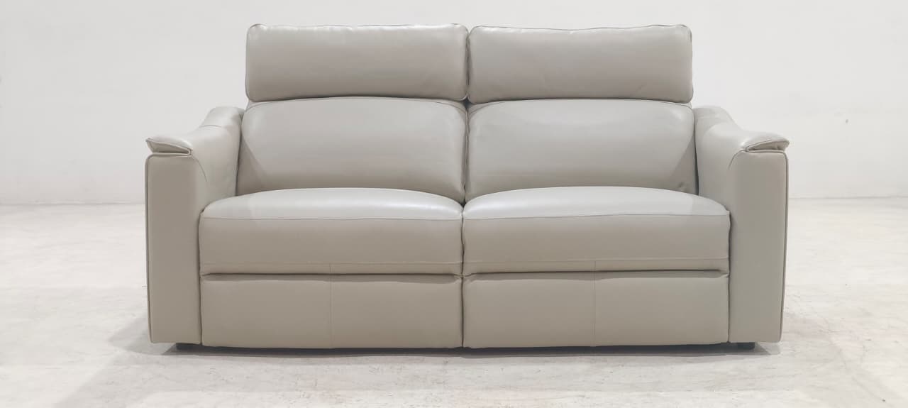 KM.5035(1) - 3 SEATER RECLINER(ELECTRIC) - OUTLET