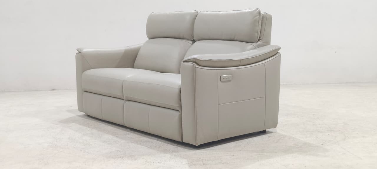 KM.5035(1) - 3 SEATER RECLINER(ELECTRIC) - OUTLET