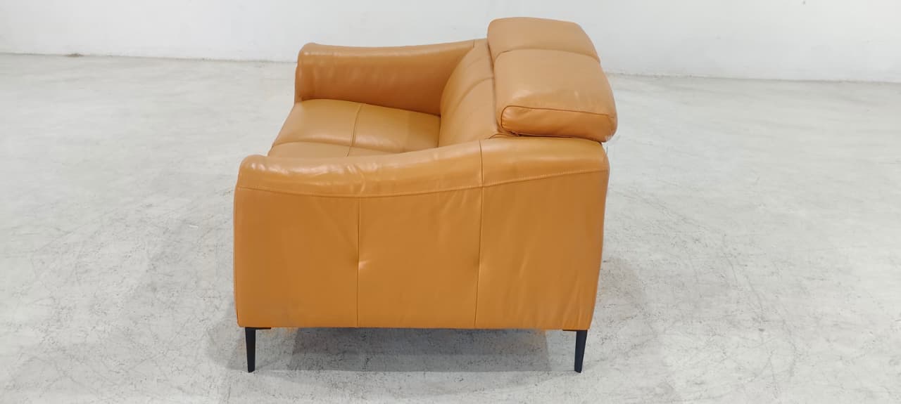 KF.023(3) - 2 SEATER - BLR WH