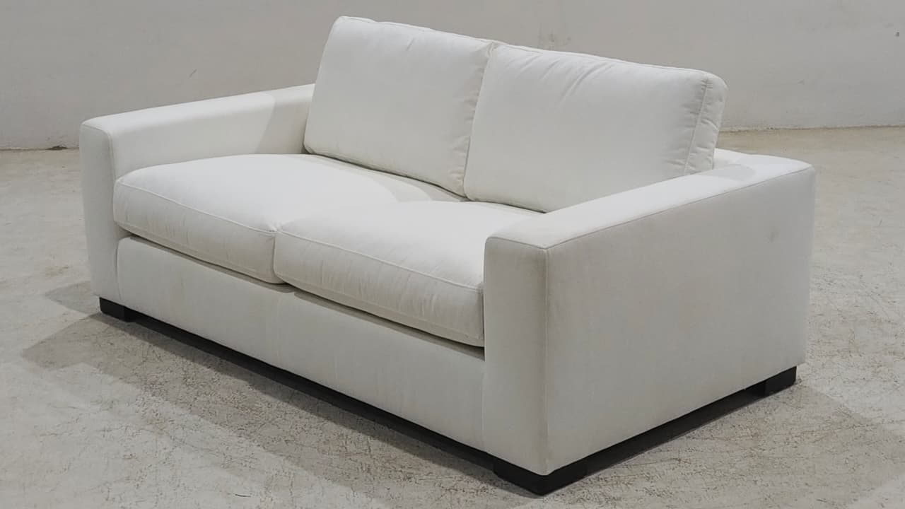KF.1031 - 2.5 SEATER - BLR WH