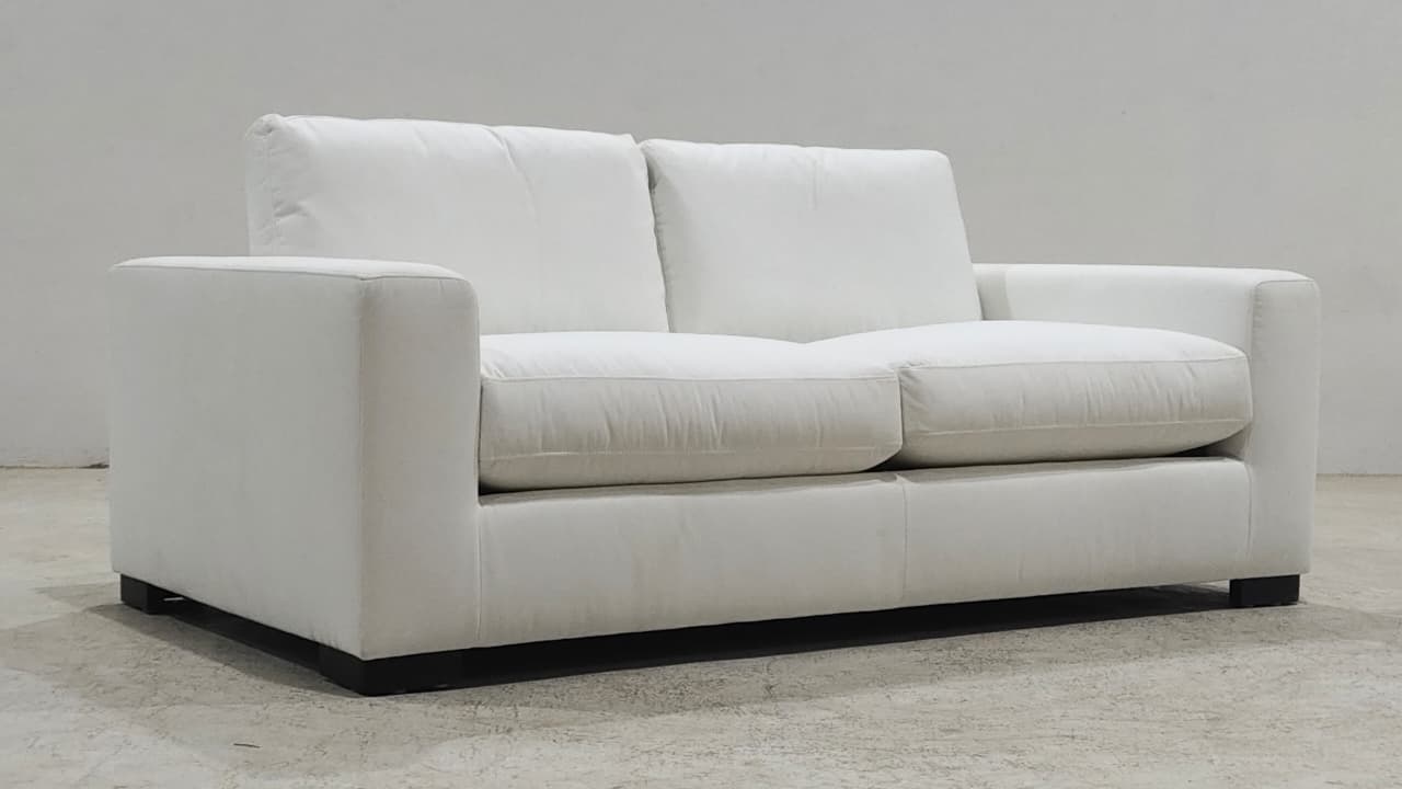 KF.1031 - 2.5 SEATER - BLR WH
