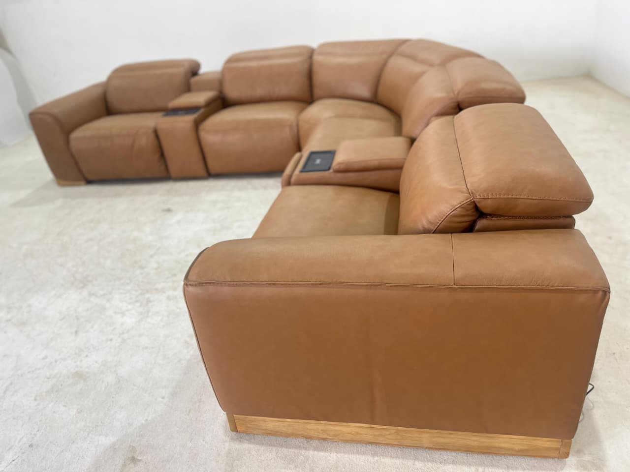 KM.6035 - CORNER SOFA - BLR WH