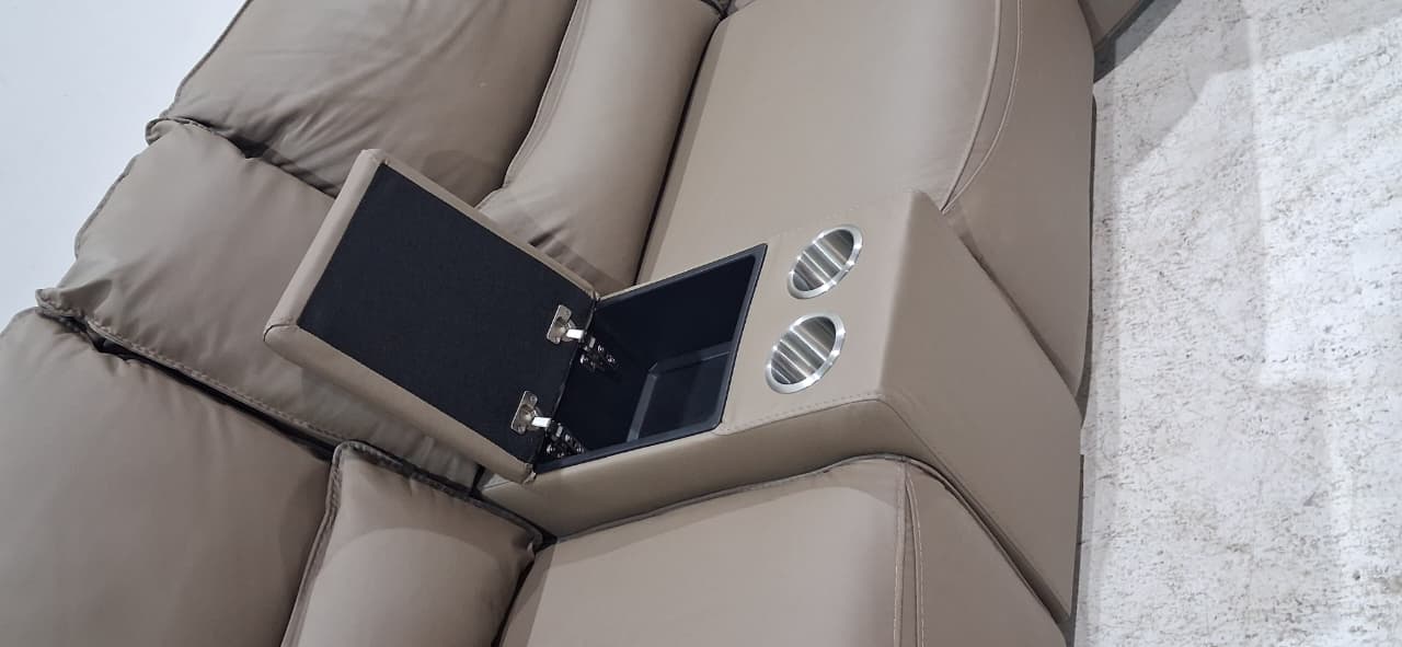 KM.582H - CORNER SOFA - OUTLET