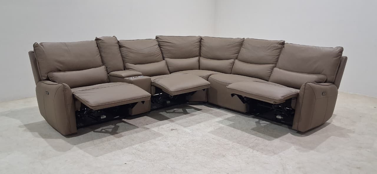 KM.582H - CORNER SOFA - OUTLET