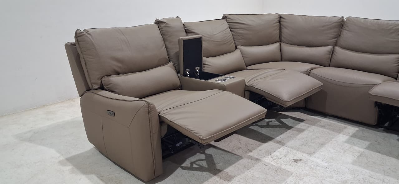 KM.582H - CORNER SOFA - OUTLET