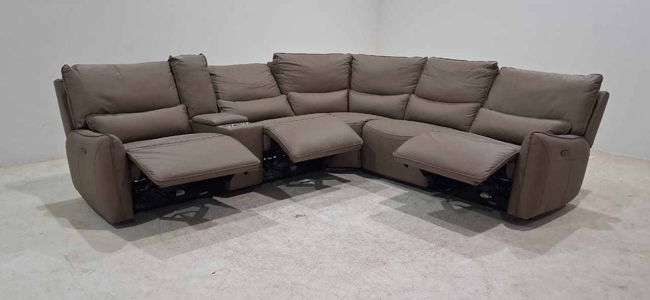 KM.582H - CORNER SOFA - OUTLET
