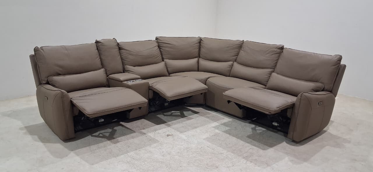 KM.582H - CORNER SOFA - OUTLET